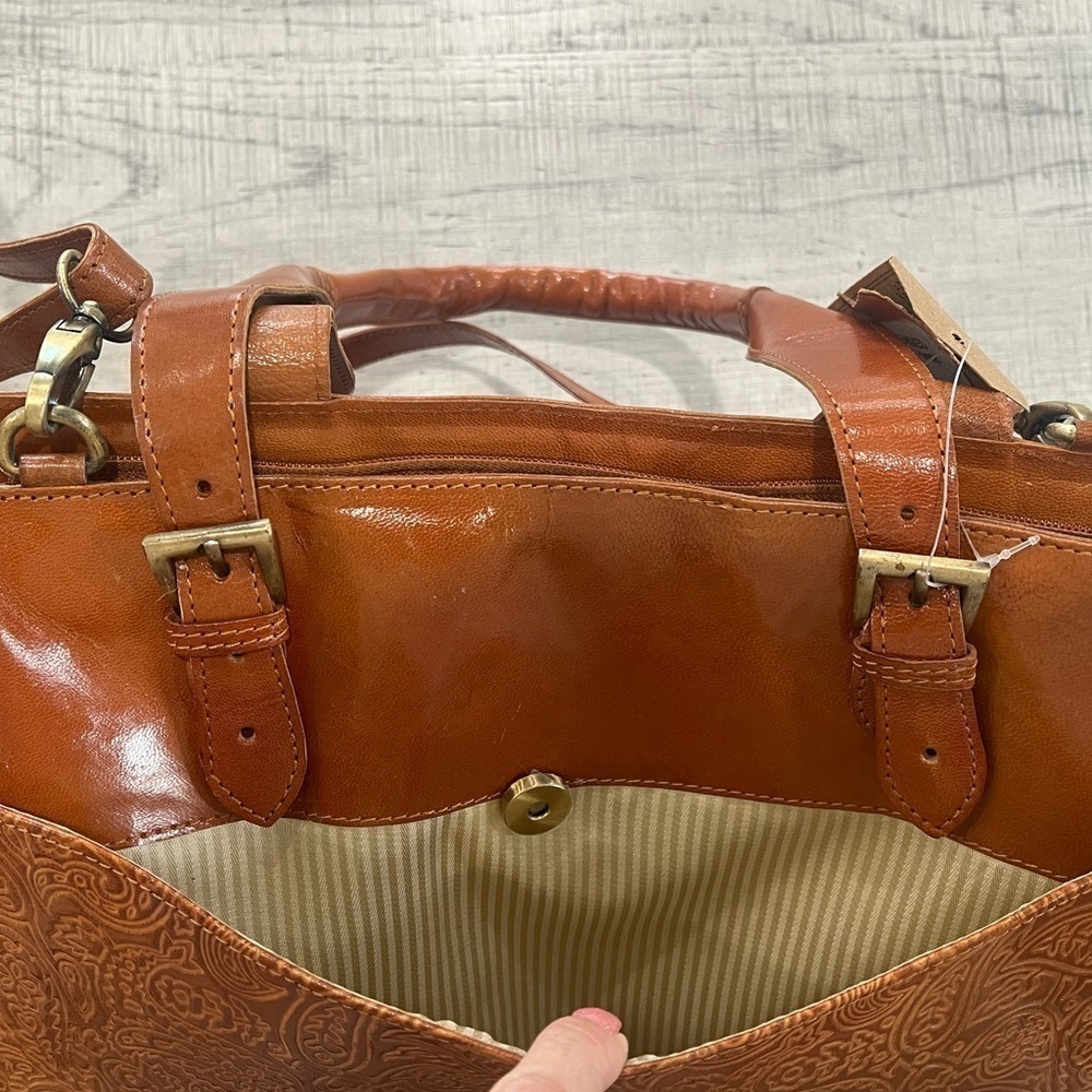 American Genius Leather Handbag w/ Removable Shoulder Strap, Tooled Paisley - Picture 10 of 15